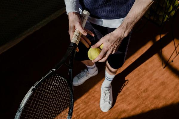 tennis overgrip vs replacement grip